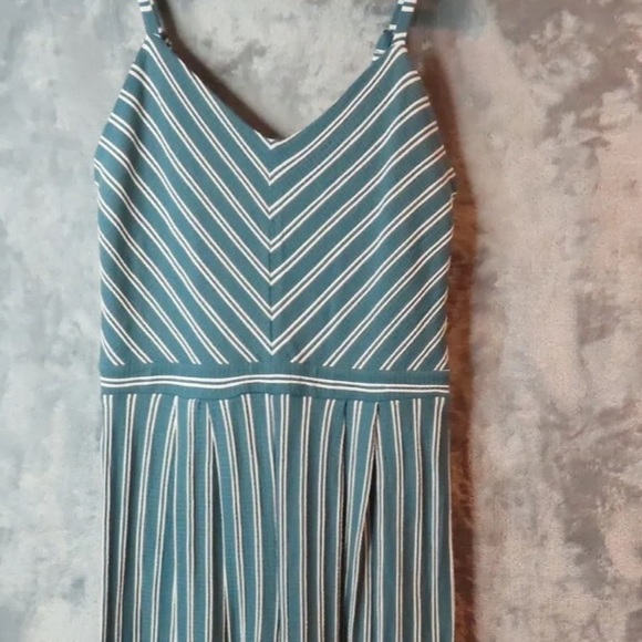 Green & White Jumpsuit in Perfect Condition, Super Comfy, On Trend - Picture 3 of 5